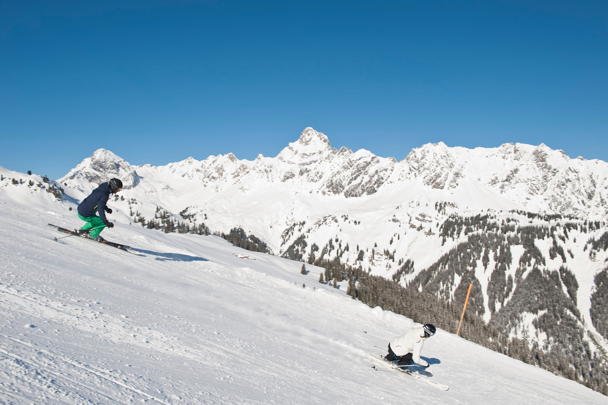 hotel-auhof-schruns-montafon-winter-skifahren